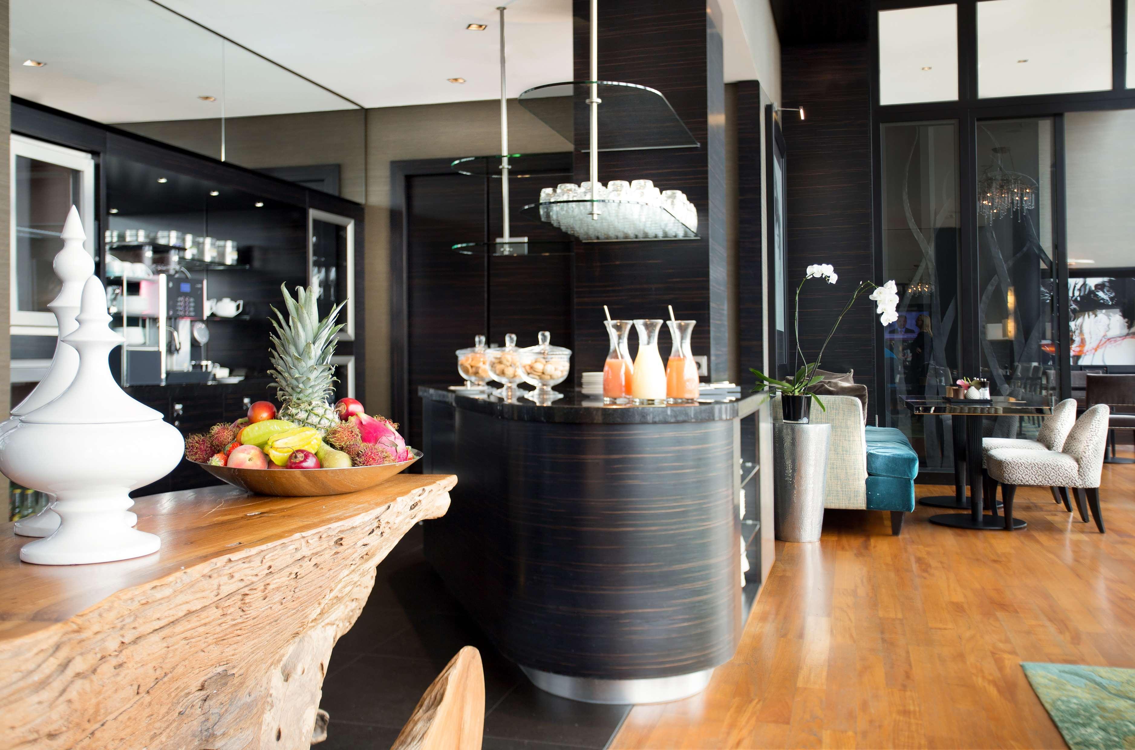 Hyatt Regency Dusseldorf Hotel Ngoại thất bức ảnh A kitchen