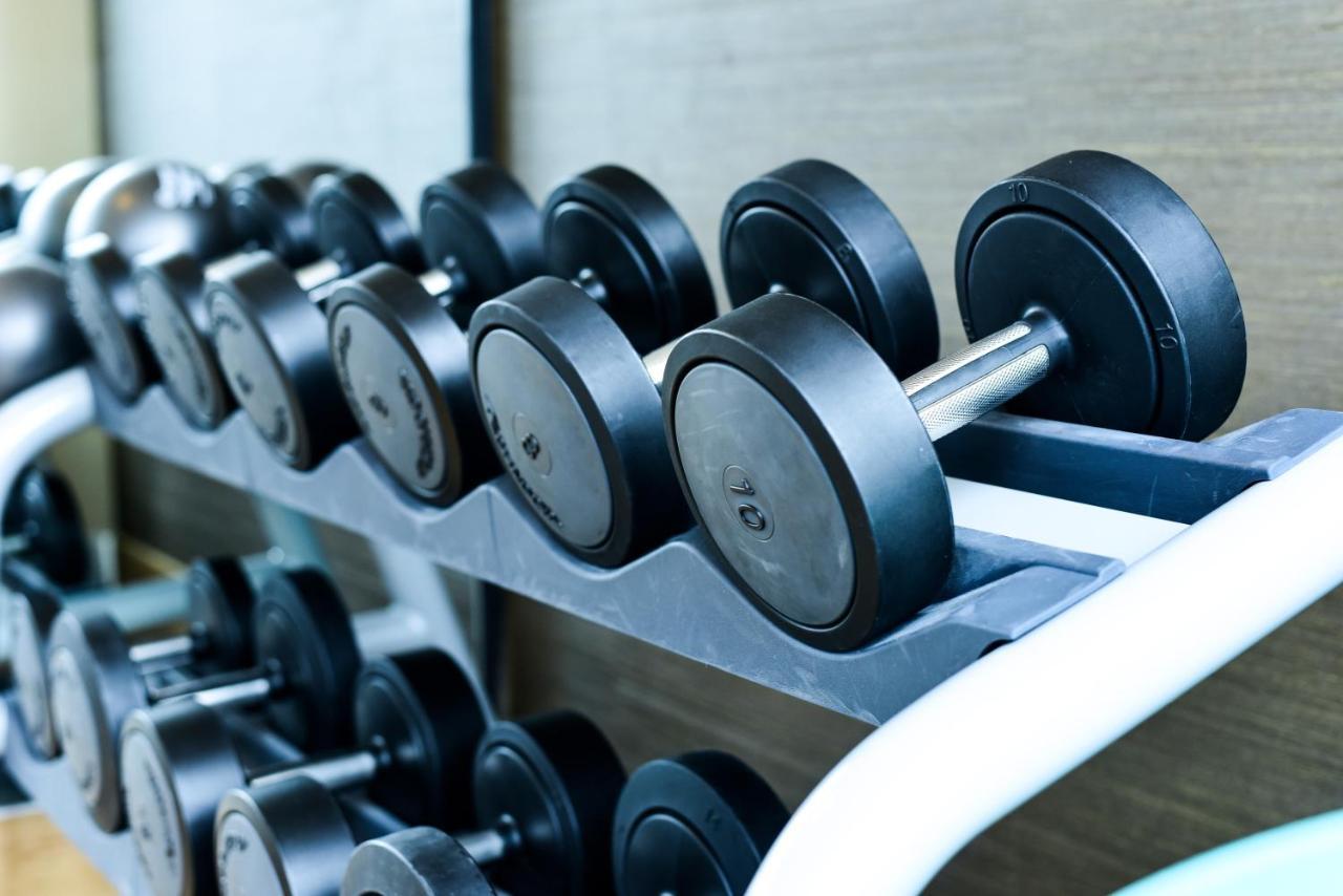 Hyatt Regency Dusseldorf Hotel Ngoại thất bức ảnh Dumbbells on a rack