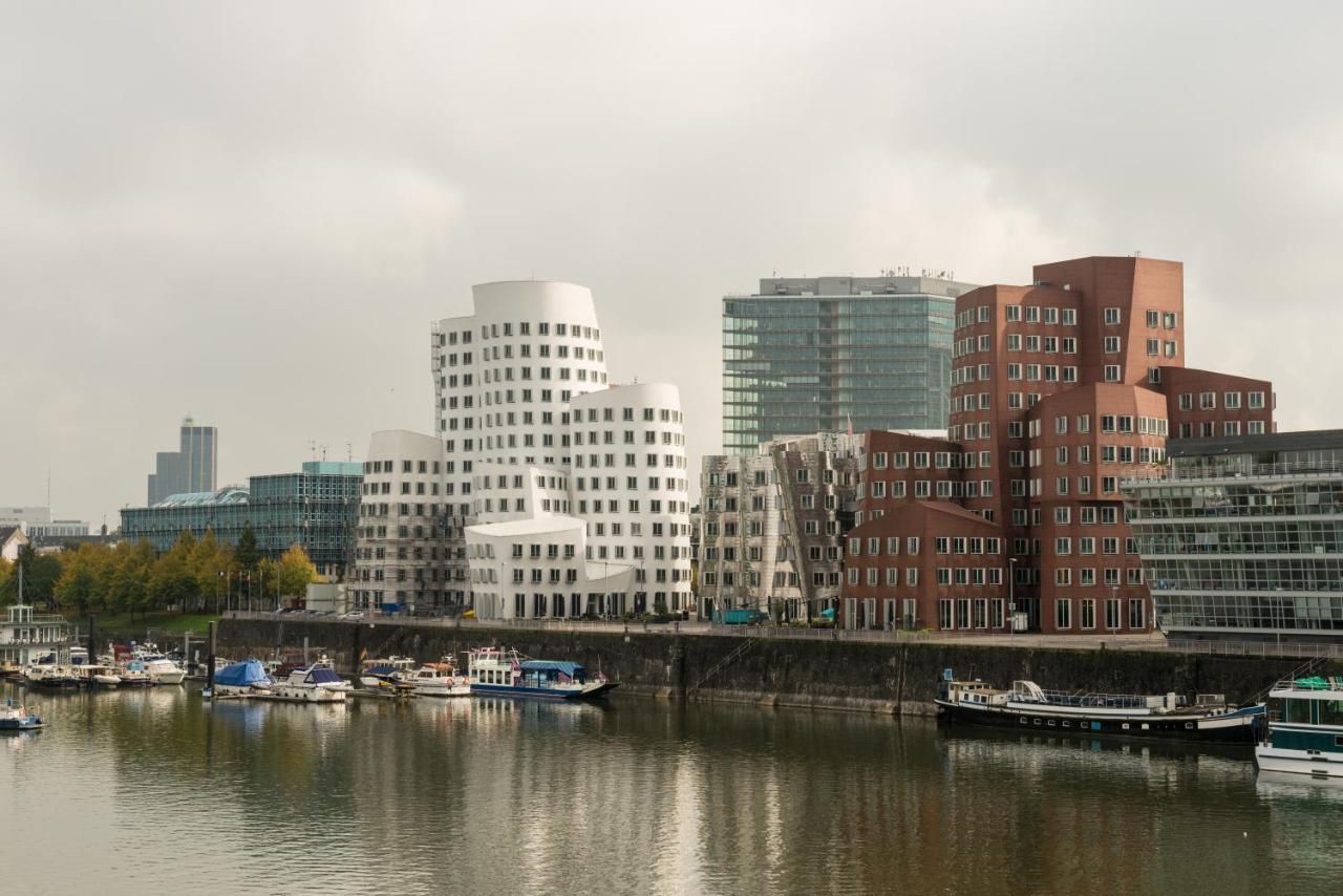 Hyatt Regency Dusseldorf Hotel Ngoại thất bức ảnh Neuer Zollhof