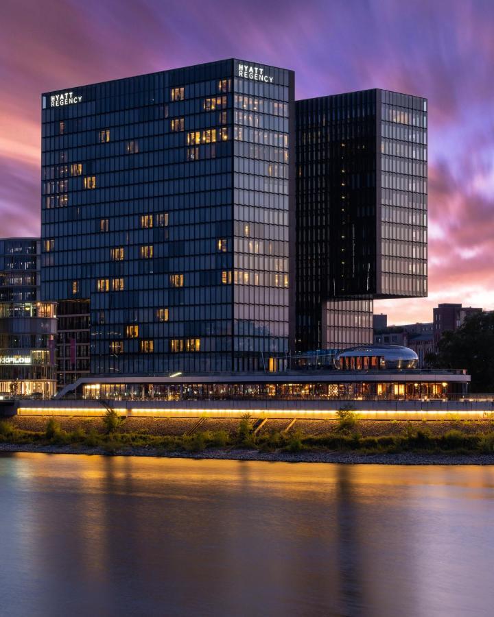 Hyatt Regency Dusseldorf Hotel Ngoại thất bức ảnh The European Central Bank