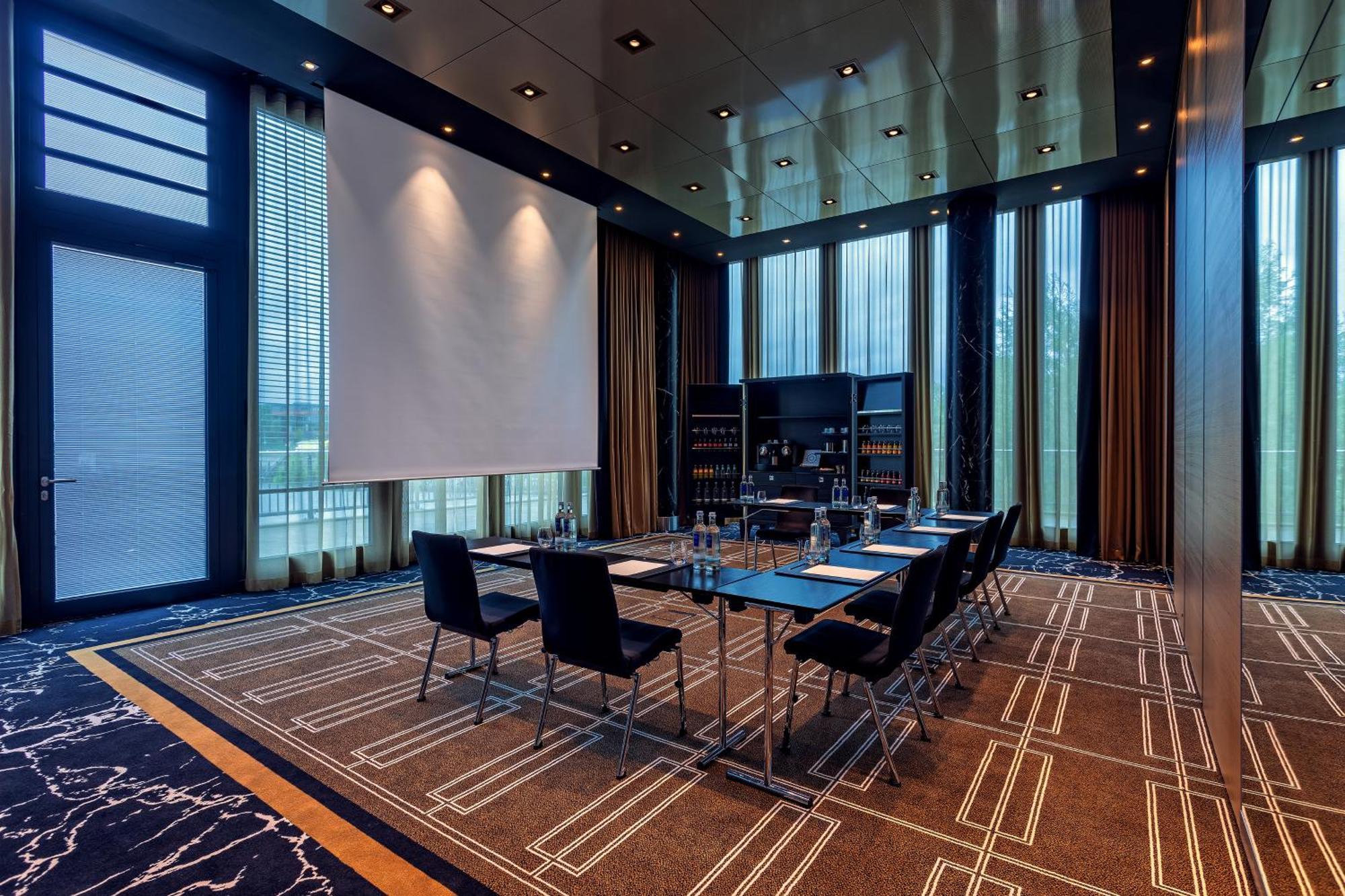 Hyatt Regency Dusseldorf Hotel Ngoại thất bức ảnh Meeting room